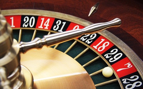 Roulette การเล่นที่เต็มไปด้วยความตื่นเต้นแล้วการเสี่ยงดวง